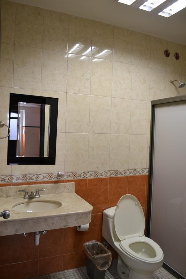 Hotel Colon Сан Хуан де лос Лагос Екстериор снимка